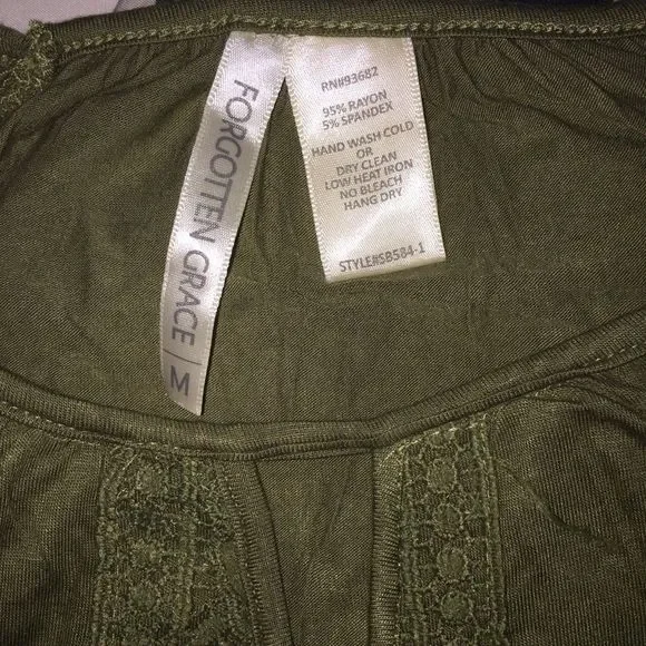 Forgotten Grace Crochet Trim Blouse - Picture 5 of 6